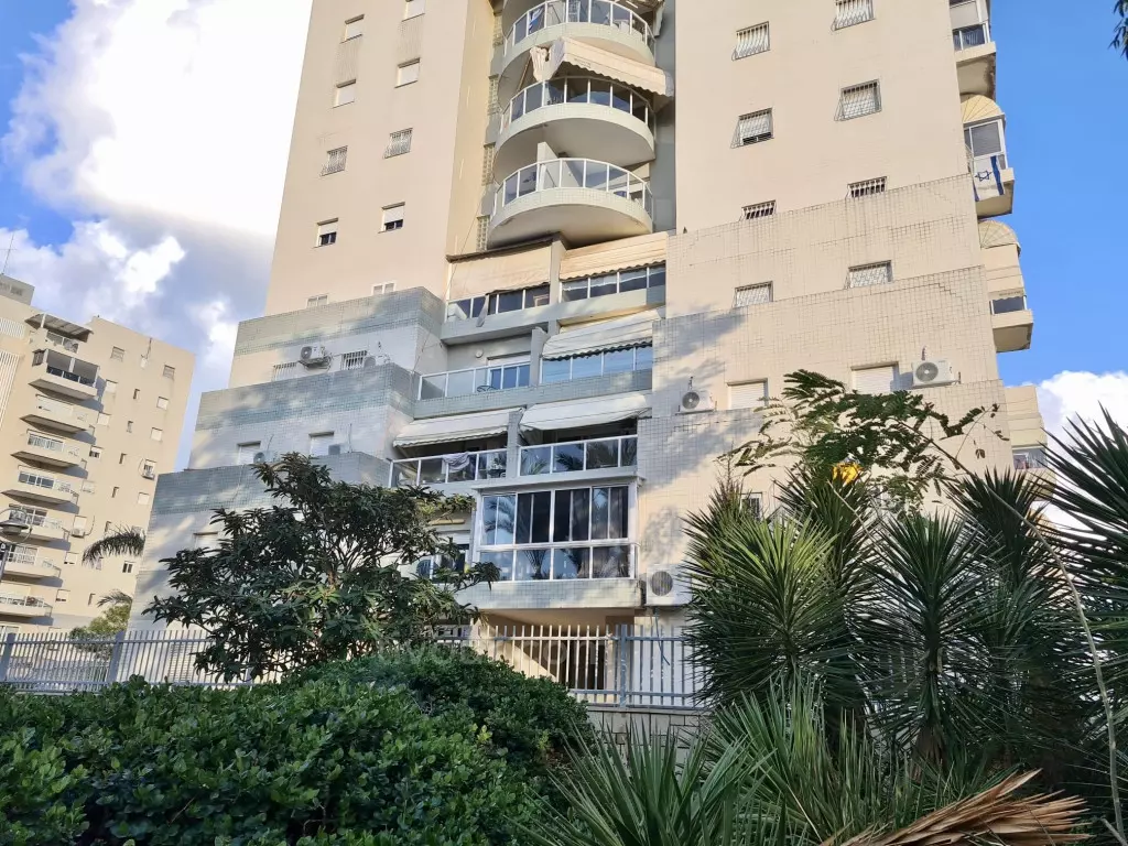Se vende en Ashdod: ¡Verdadera oportunidad!