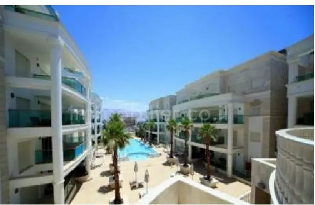 Superbe 4 pièces avec terrasse - Haut standing, proche mer, entièrement meublé