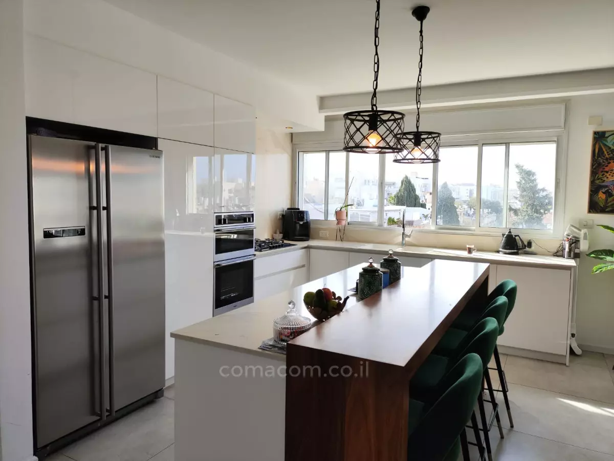 com terraço,Lindo apartamento,em um imóvel novo