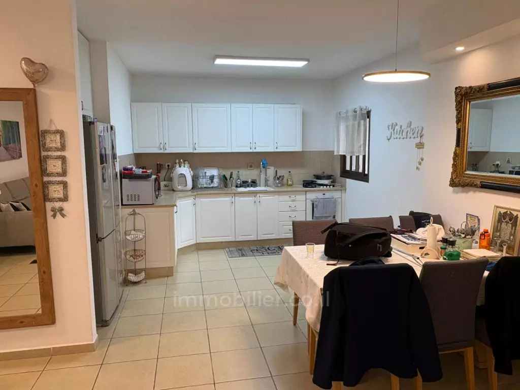 דירת 3 חדרים בשכונת אפרידר חדשה