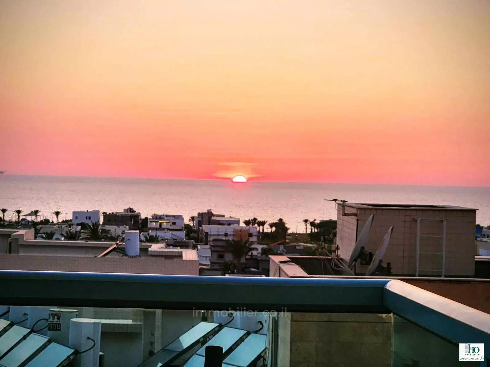 Cerca del mar