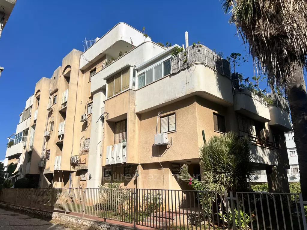 השקעה - הרצליה