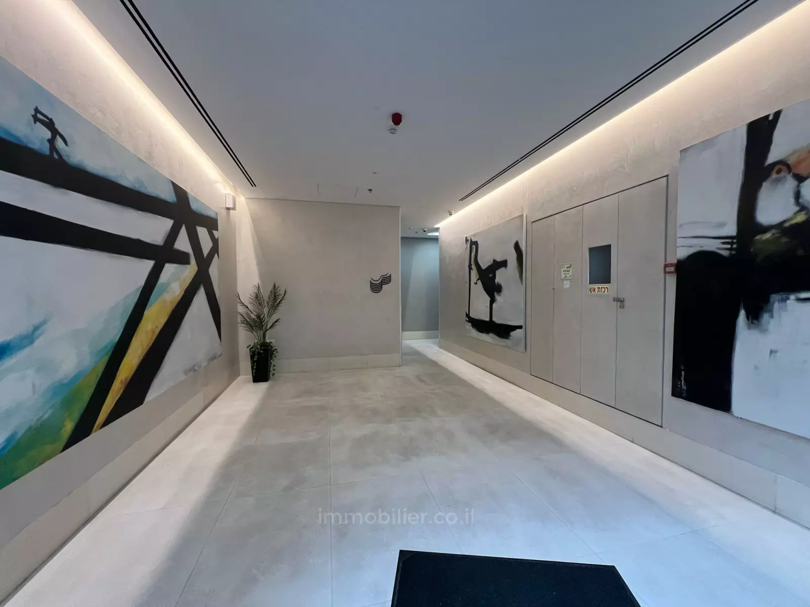 Soberbo apartamento de 2 assoalhadas, projetado por arquiteto