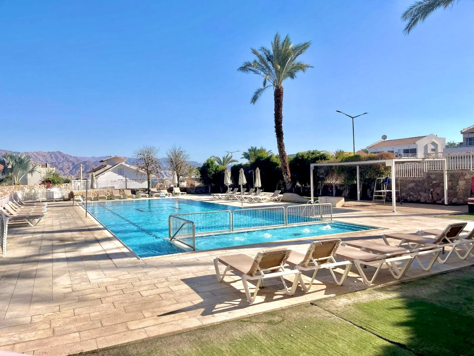Eilat - appartement a louer a l'année  Dans le luxueux complexe Amdar Residence avec  piscine