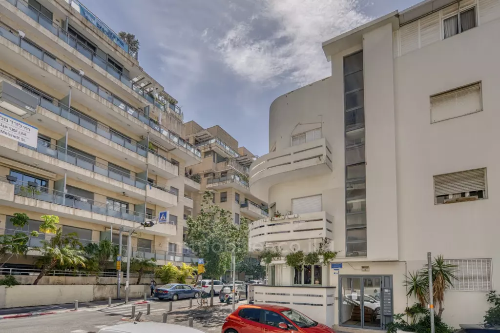 2 QUARTOS 45M² RUA MELCHETT - LOCALIZAÇÃO IDEAL NO CENTRO DE TEL-AVIV
